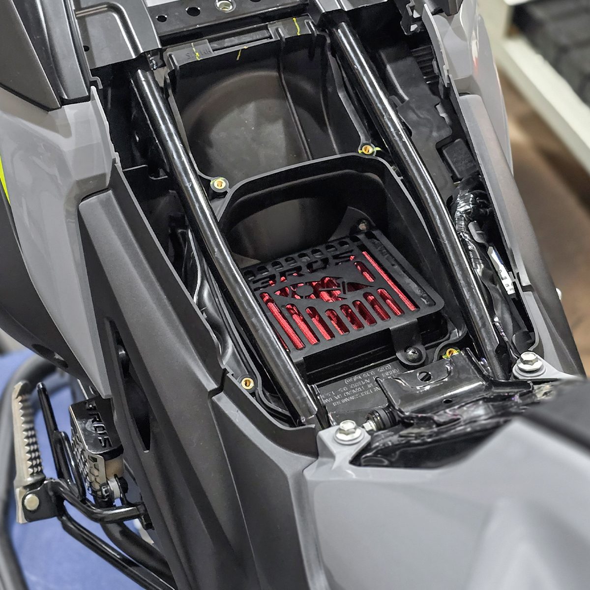 Filtro de Ar Inbox Honda Bros 160 2025 em Diante com Grade Protetora - Imagem 5
